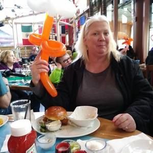 Meet your Posher, Carolyn